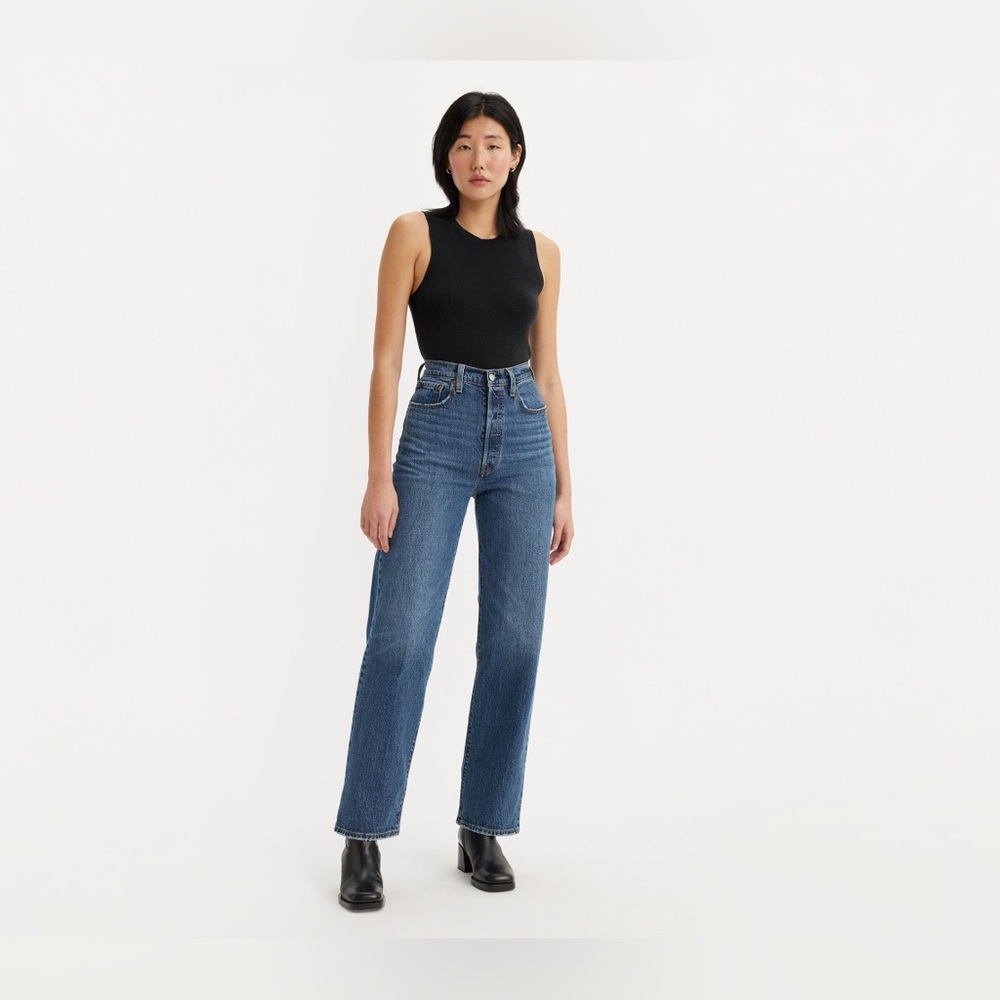 NWT Levi’s Ribcage Straight Ankle